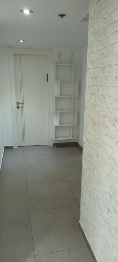 Beach Suite Israel- Private Jacuzzi Garden Suite & Gym, 3 Min Walk To Beach ביץ סוייט ישראל- ג'קוזי פרטי בגינה 3 דקות הליכה לים וחדר כושר Ashkelon Luaran gambar