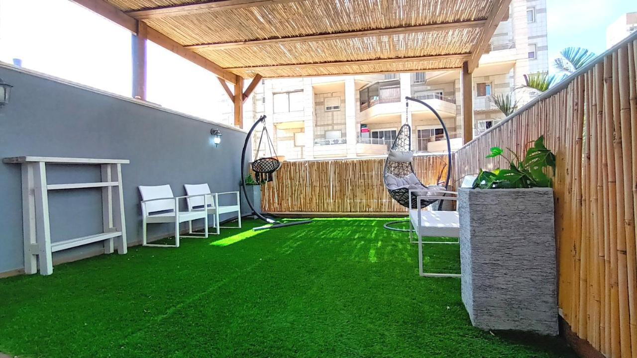 Beach Suite Israel- Private Jacuzzi Garden Suite & Gym, 3 Min Walk To Beach ביץ סוייט ישראל- ג'קוזי פרטי בגינה 3 דקות הליכה לים וחדר כושר Ashkelon Luaran gambar